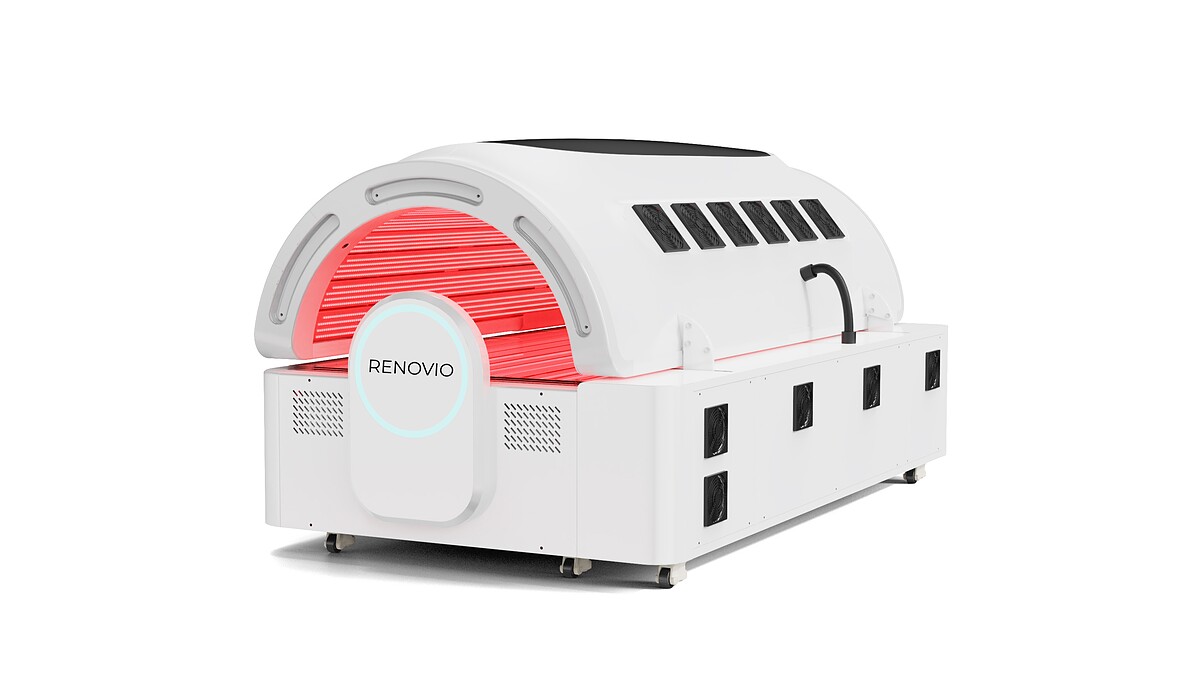 Renovio R5200 — White finish — cooling and rear detail